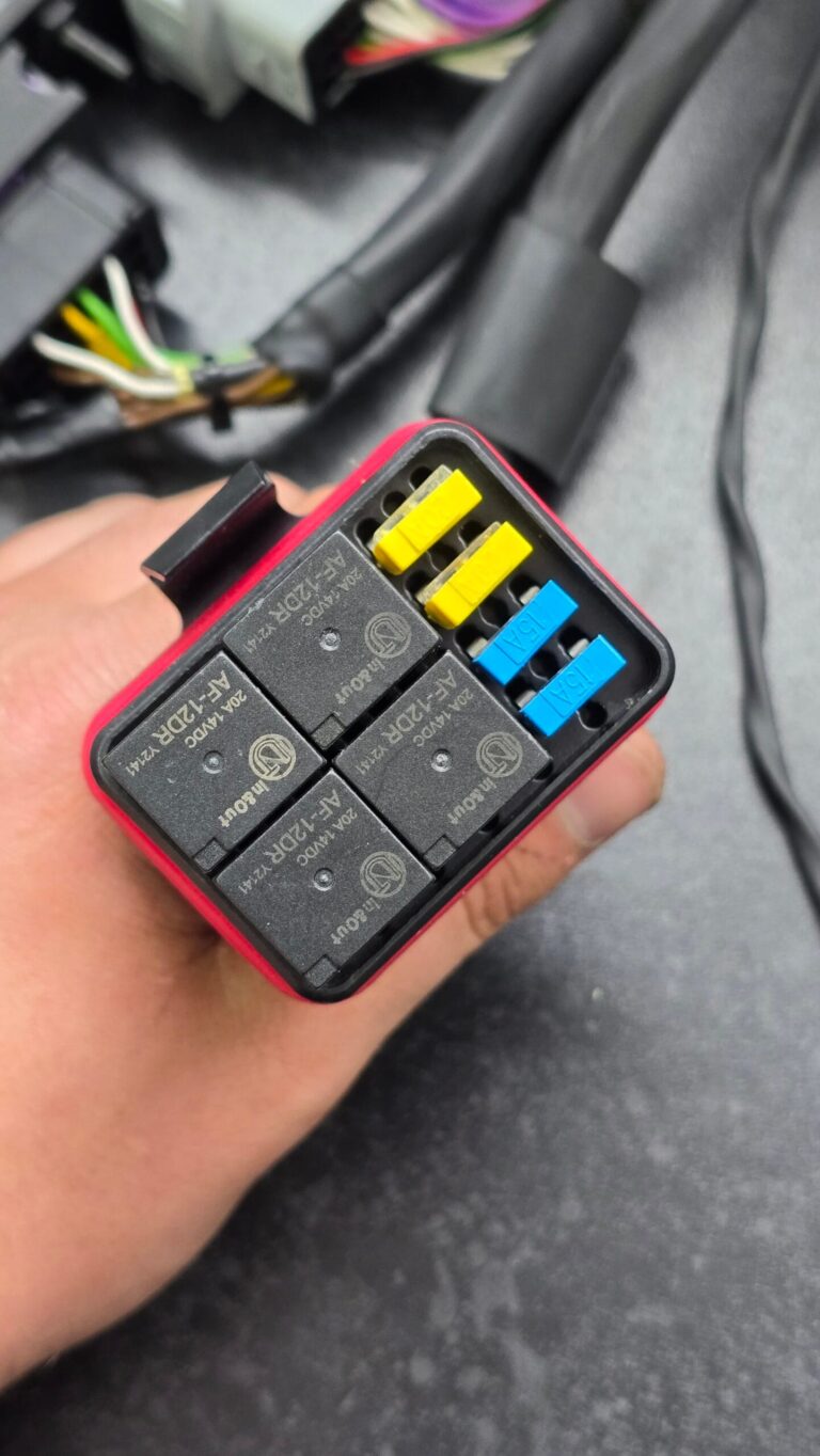 GEP Power Products 24 Way Fusebox / Relay Holder