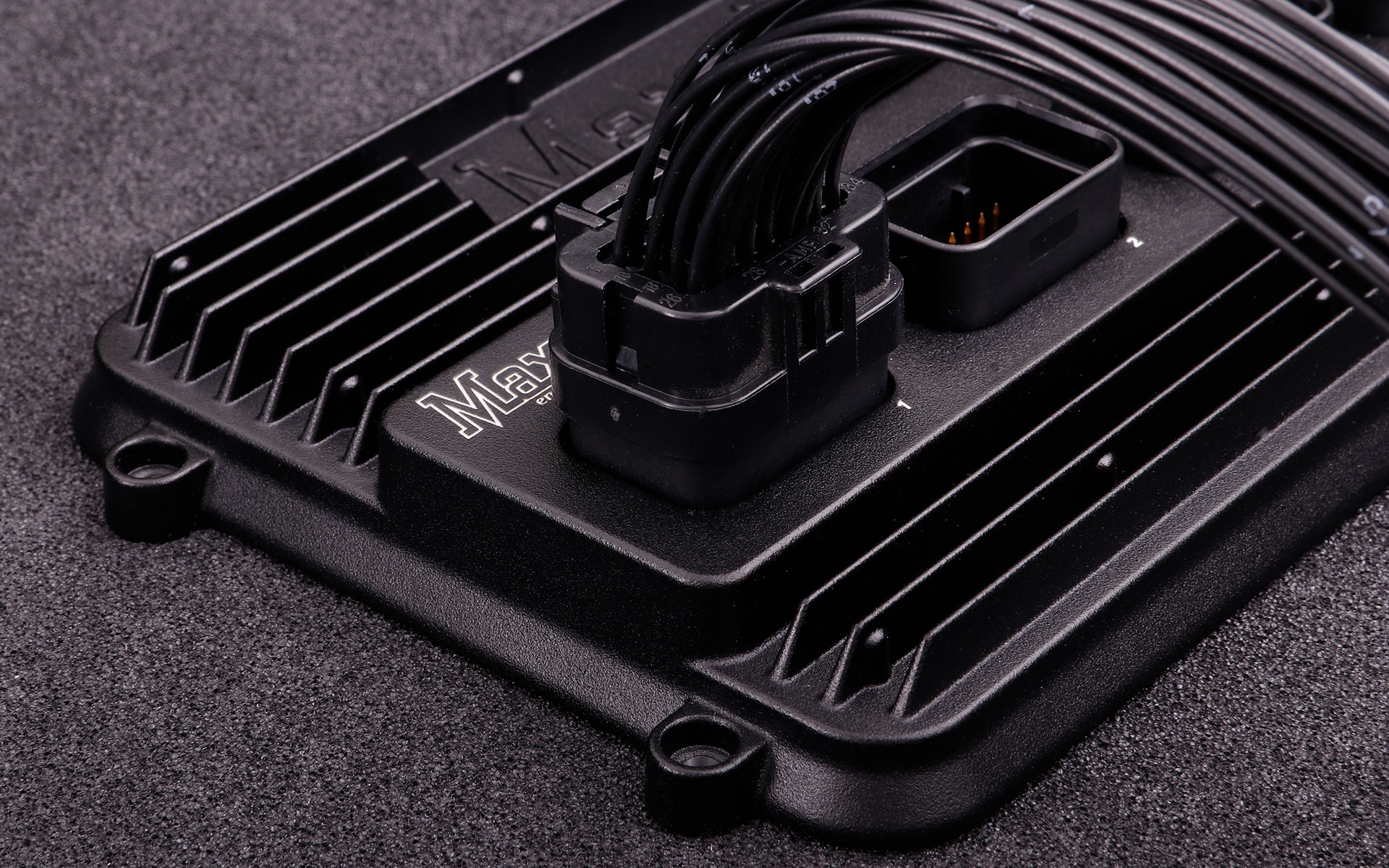 MaxxECU GEN2 Track